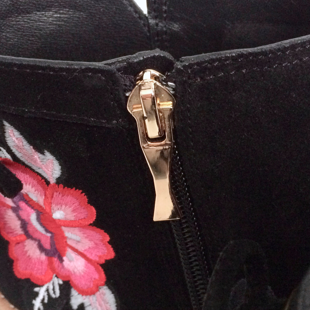 SOLD || Kate Spade || NEW Black Bellville Boot - Picture 6 of 8